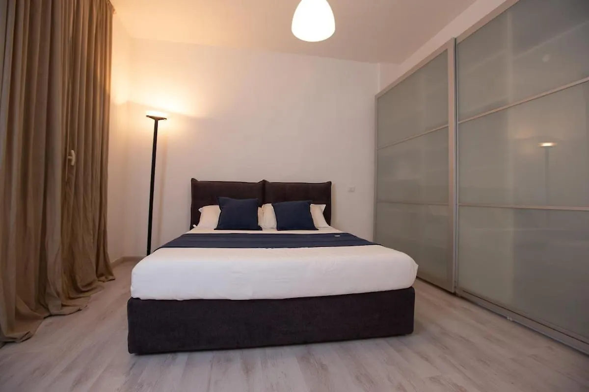 Elegant Little Apartment - City Center - M4 Station Milan