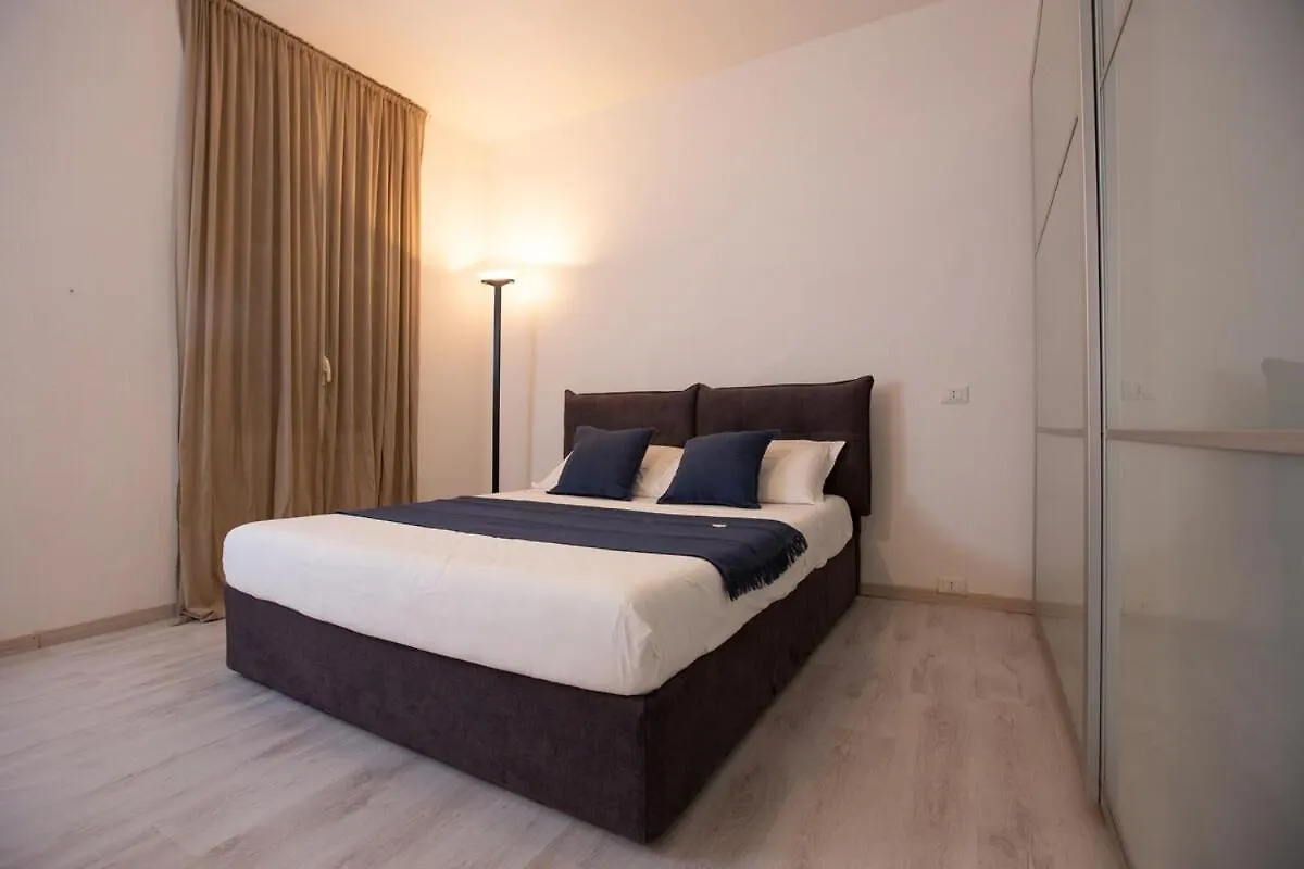 Elegant Little Apartment - City Center - M4 Station Milan