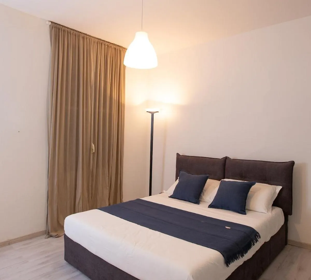 Elegant Little Apartment - City Center - M4 Station Milan