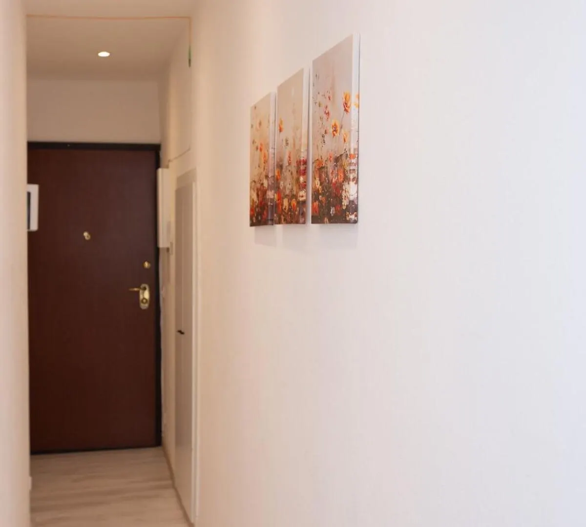 Elegant Little Apartment - City Center - M4 Station Milan